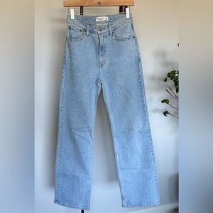 Abercrombie & Fitch High Rise 90’s Relaxed Jeans